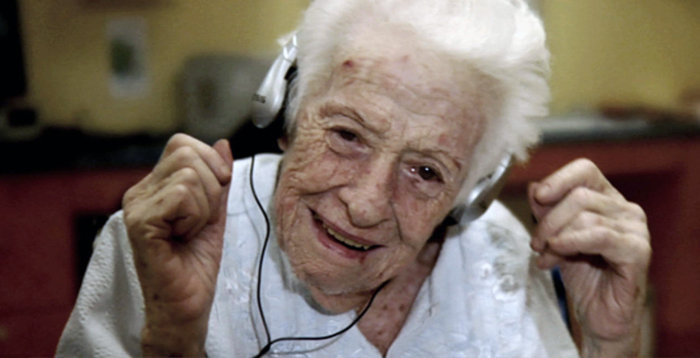 musicoterapia-en-el-Hogar-Aurora