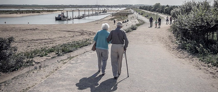 caminar-como-terapia-en-demencia