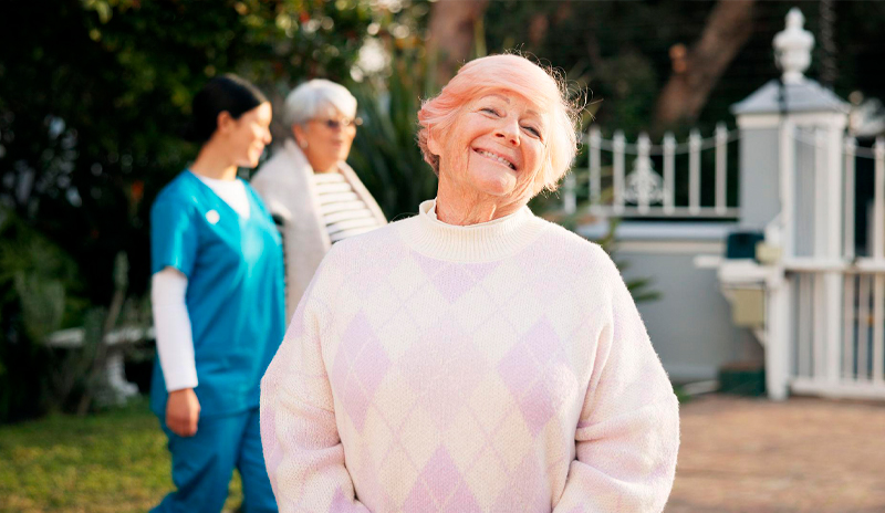 Cuidado especializado para adultos mayores con demencia